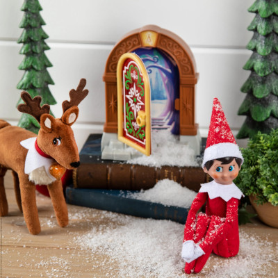 Puerta para elfos Santaverse™ THE ELF ON THE SHELF®