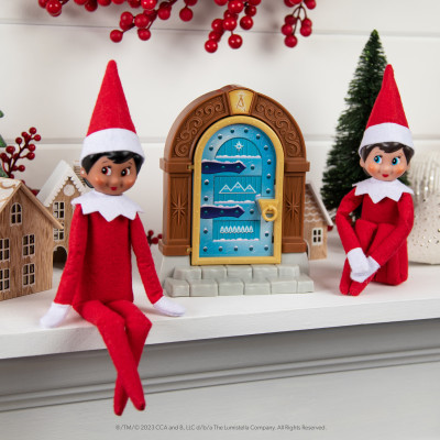 Puerta para elfos Santaverse™ THE ELF ON THE SHELF®